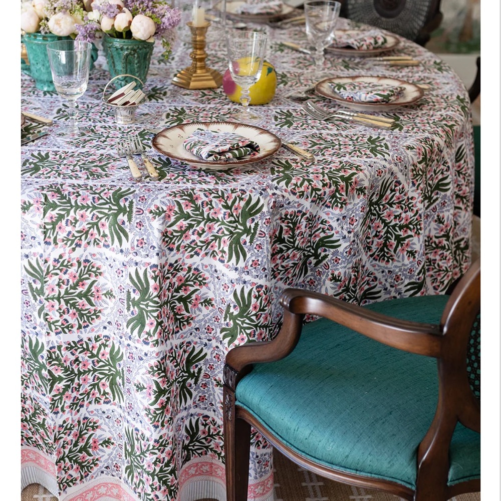 Julia Amory Round Tablecloth